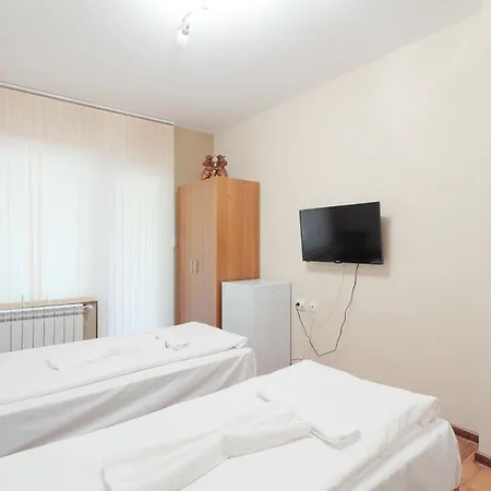 Elpida Guest house