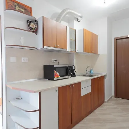 Elpida 3*
